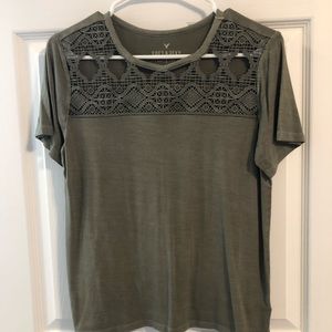 AE green lace tshirt. Size M.